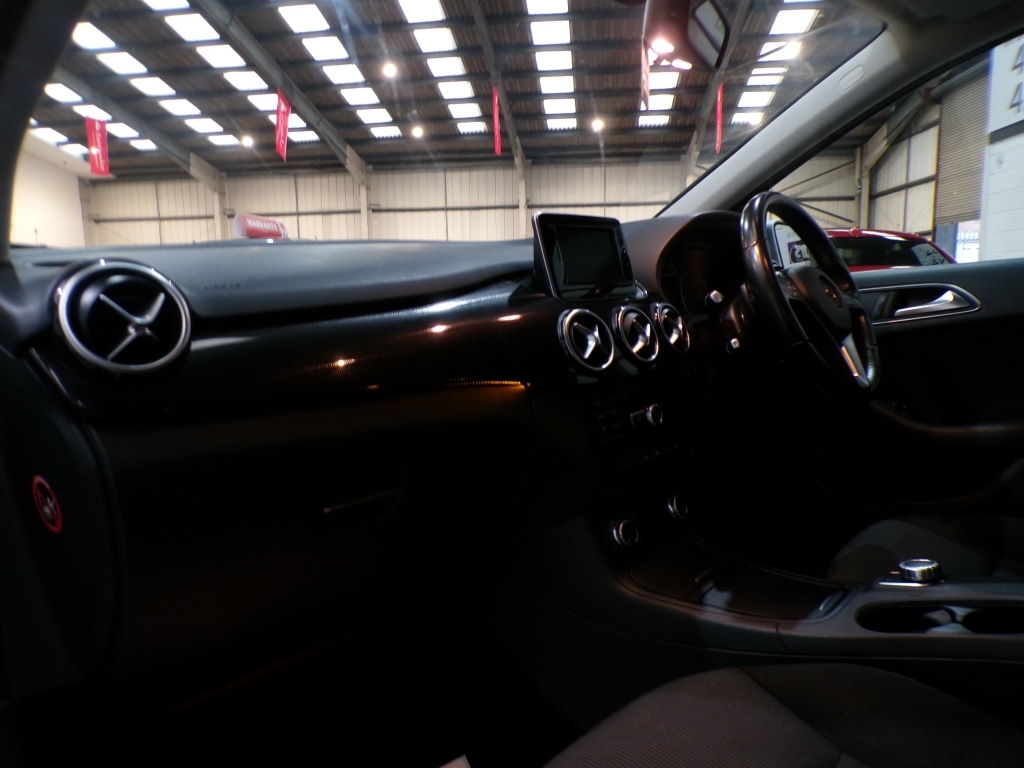 Used Mercedes-Benz B Class 2014 for sale - 77917633: Photo 15