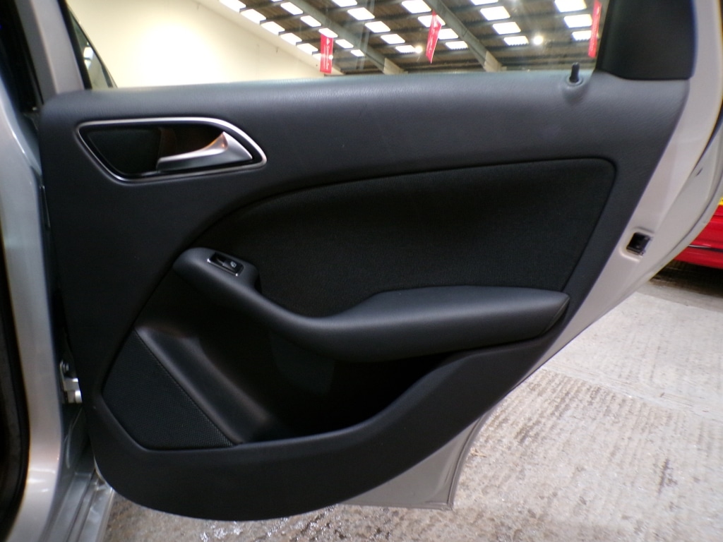 Used Mercedes-Benz B Class 2014 for sale - 77917633: Photo 30