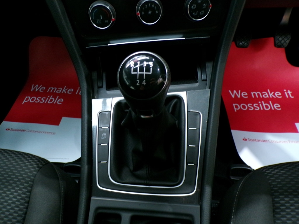 Used Volkswagen Golf 2019 for sale - 77395372: Photo 25