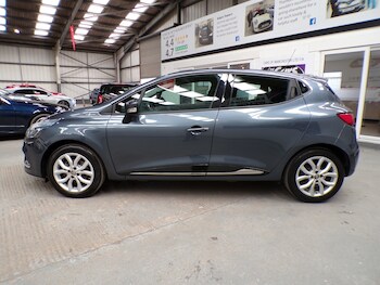 Used Renault Clio 2017 for sale - 78290165: Photo