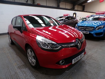 Used Renault Clio 2015 for sale - 76786983: Photo