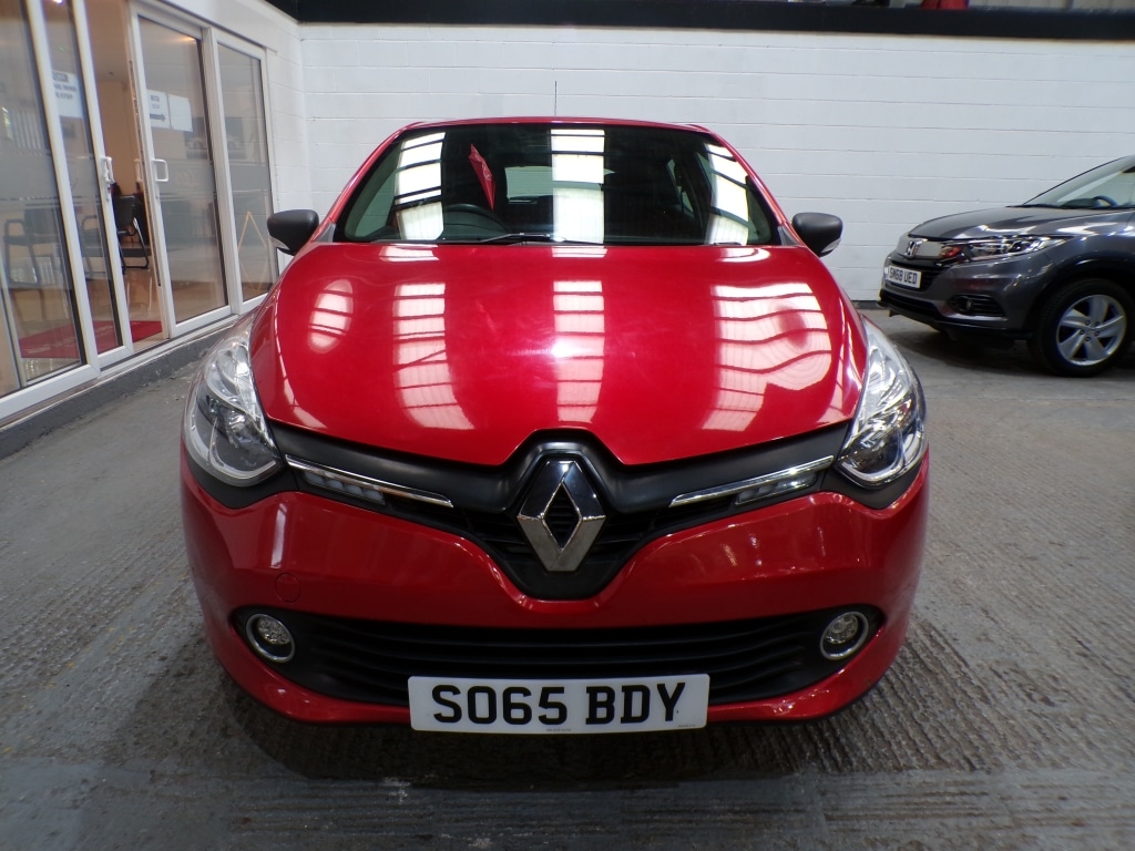 Used Renault Clio 2015 for sale - 76786983: Photo 2