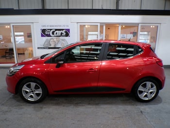 Used Renault Clio 2015 for sale - 76786983: Photo