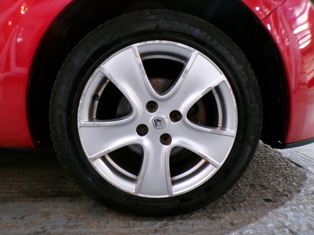 Used Renault Clio 2015 for sale - 76786983: Photo 9