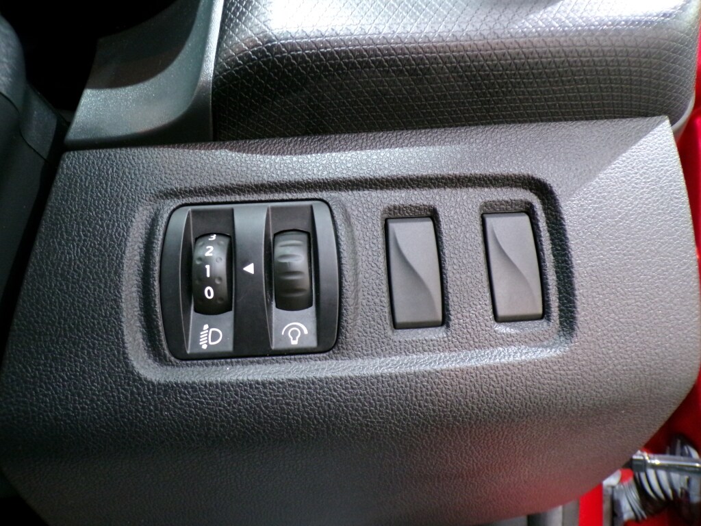 Used Renault Clio 2016 for sale - 77548511: Photo 23