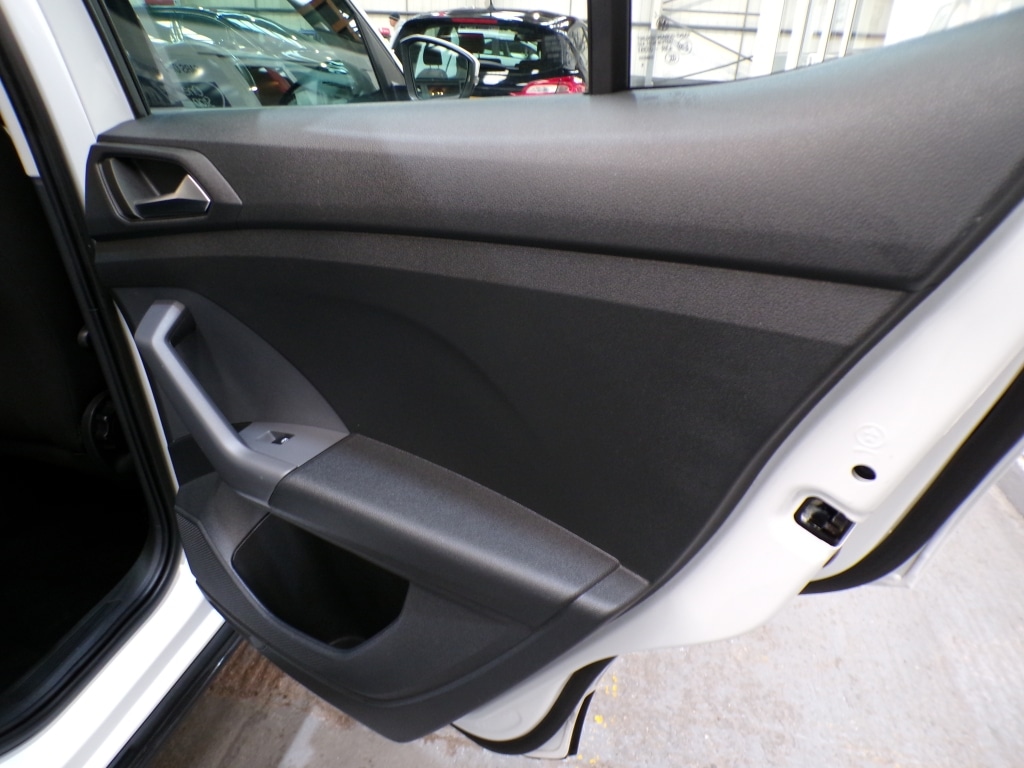 Used Volkswagen T-Cross 2019 for sale - 77241991: Photo 32