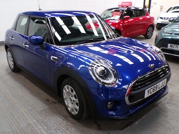 Used MINI Hatch 2019 for sale - 76787013: Photo