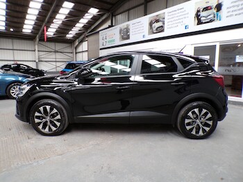 Used Renault Captur 2024 for sale - 78381107: Photo