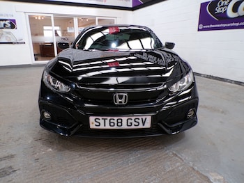 Used Honda Civic 2018 for sale - 76799566: Photo