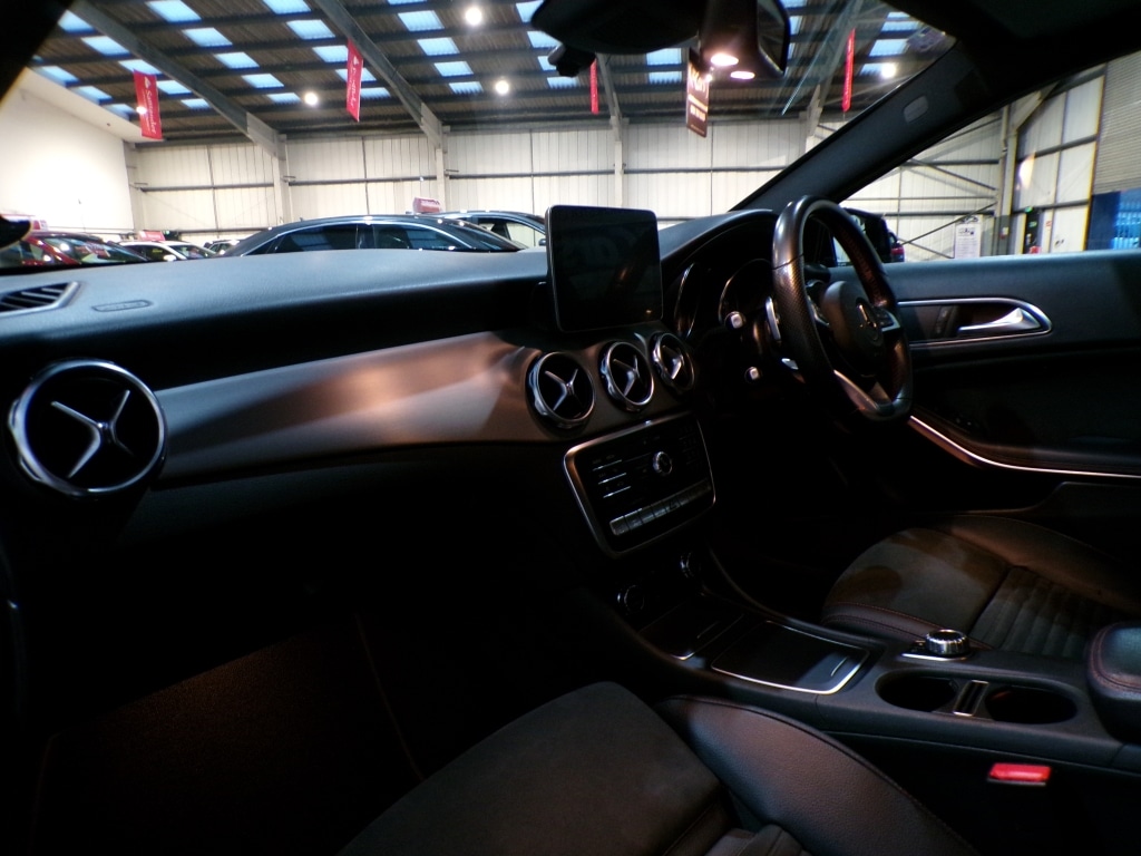 Used Mercedes-Benz GLA 2018 for sale - 77237208: Photo 15