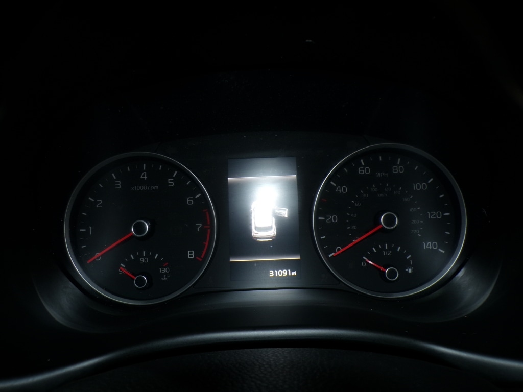 Used Kia Stonic 2023 for sale - 76891570: Photo 21