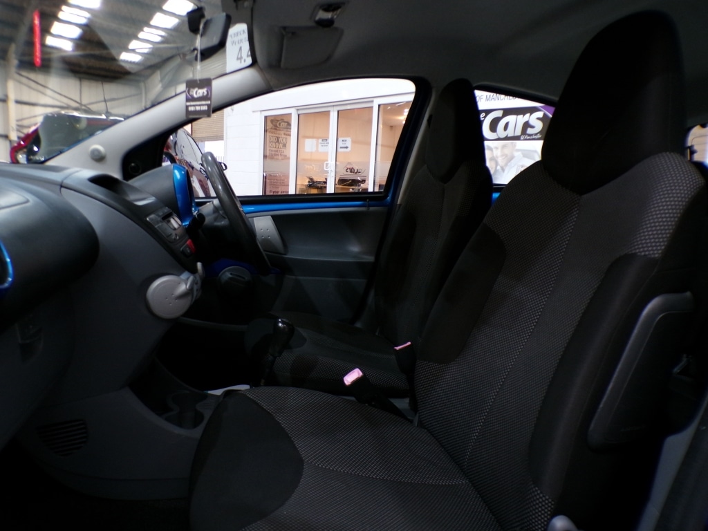 Used Toyota AYGO 2010 for sale - 77536181: Photo 14