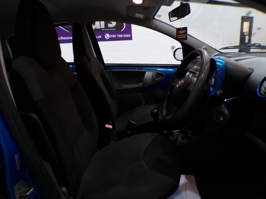 Used Toyota AYGO 2010 for sale - 77536181: Photo 17