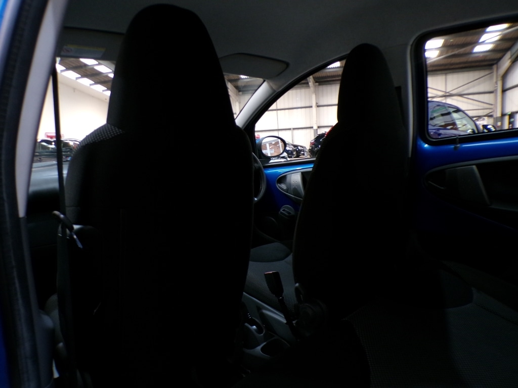 Used Toyota AYGO 2010 for sale - 77536181: Photo 26