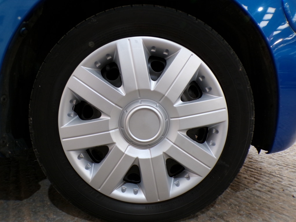 Used Toyota AYGO 2010 for sale - 77536181: Photo 9