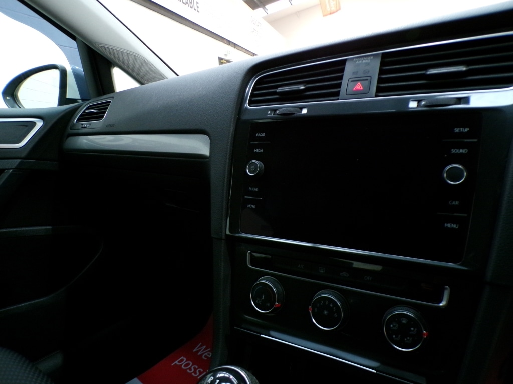 Used Volkswagen Golf 2019 for sale - 77251444: Photo 24