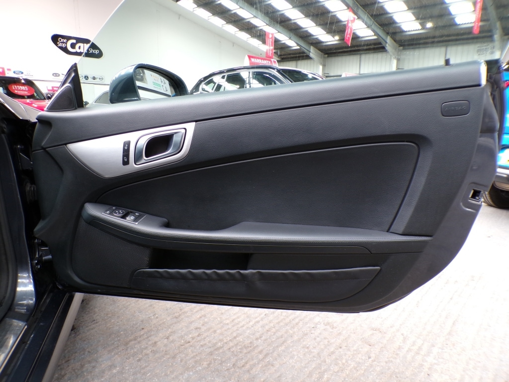 Used Mercedes-Benz SLK 2012 for sale - 78211549: Photo 16