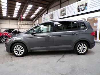 Used Volkswagen Touran 2017 for sale - 77318837: Photo