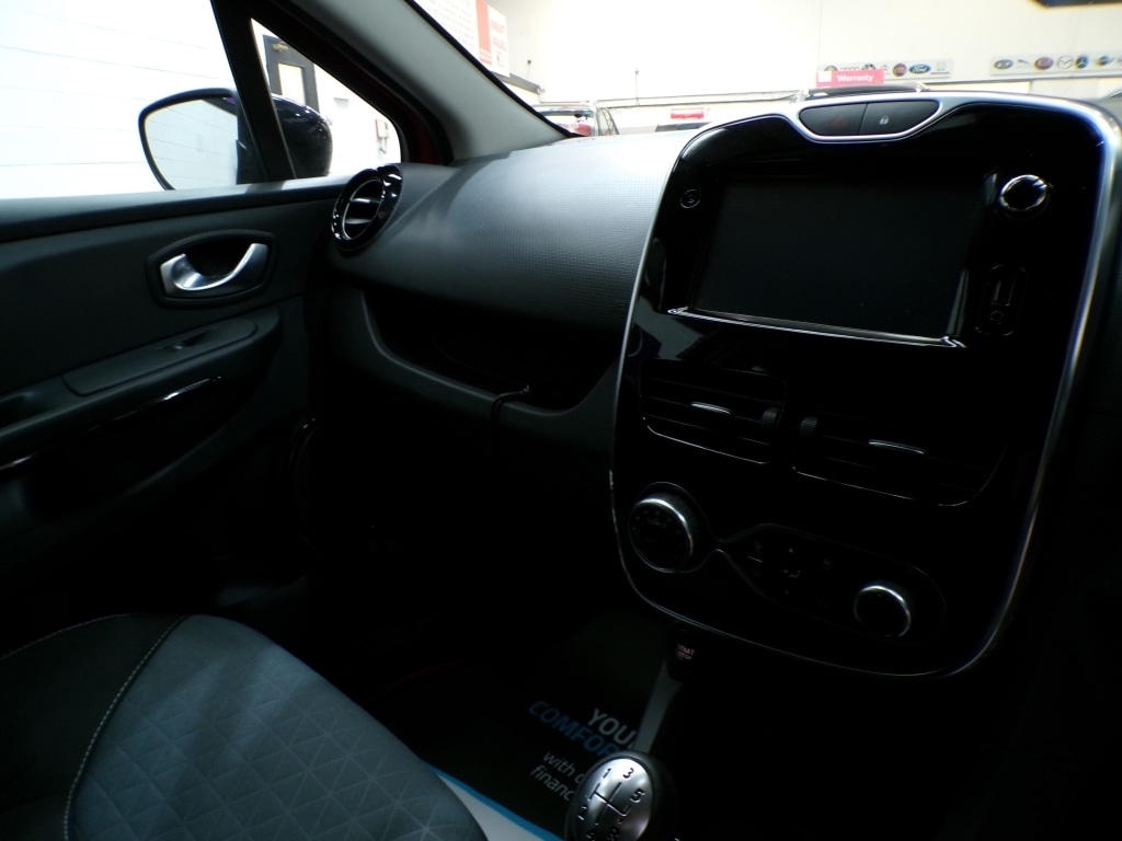 Used Renault Clio 2015 for sale - 77567302: Photo 23