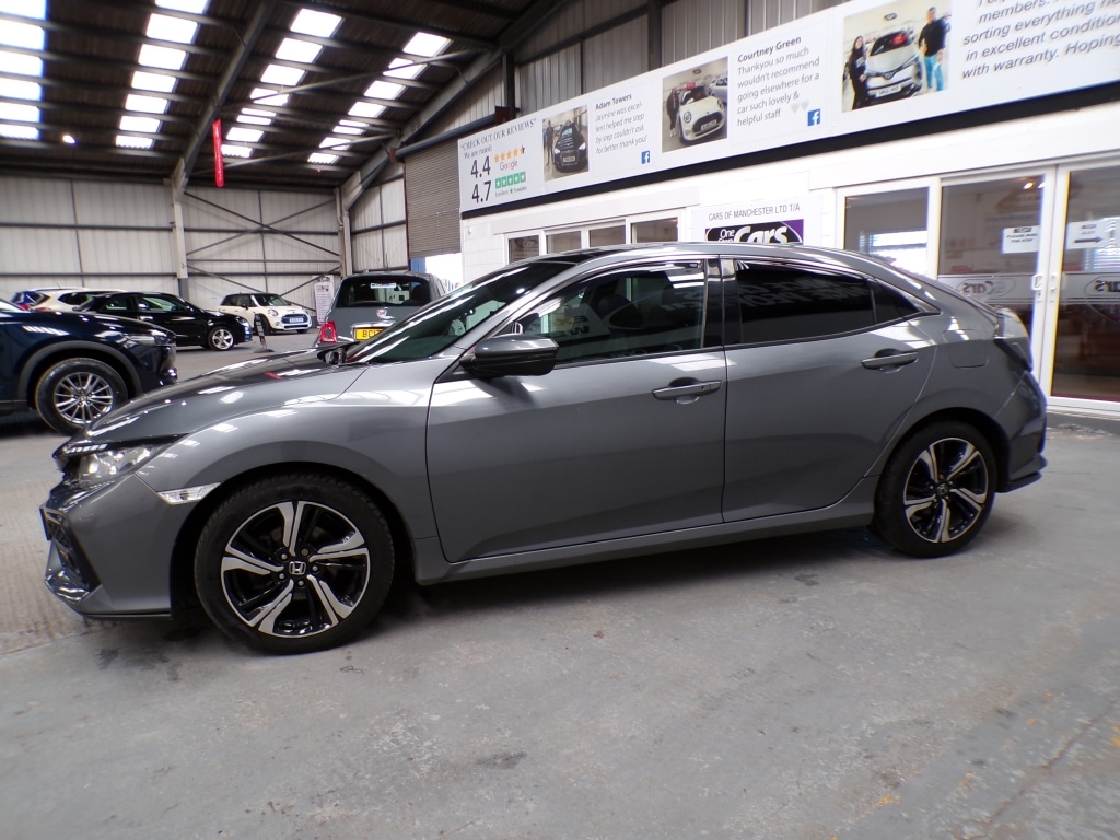 Used Honda Civic 2018 for sale - 77991929: Photo 4