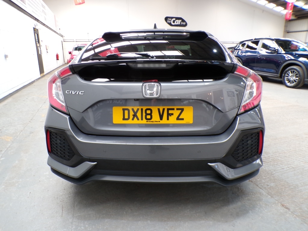 Used Honda Civic 2018 for sale - 77991929: Photo 6