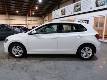 Used Volkswagen Polo 2018 for sale - 77251443: Photo