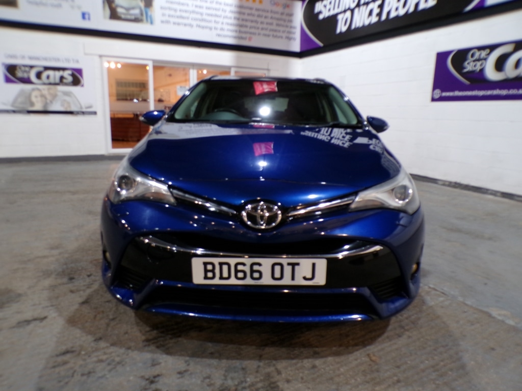Used Toyota Avensis 2016 for sale - 76860212: Photo 2