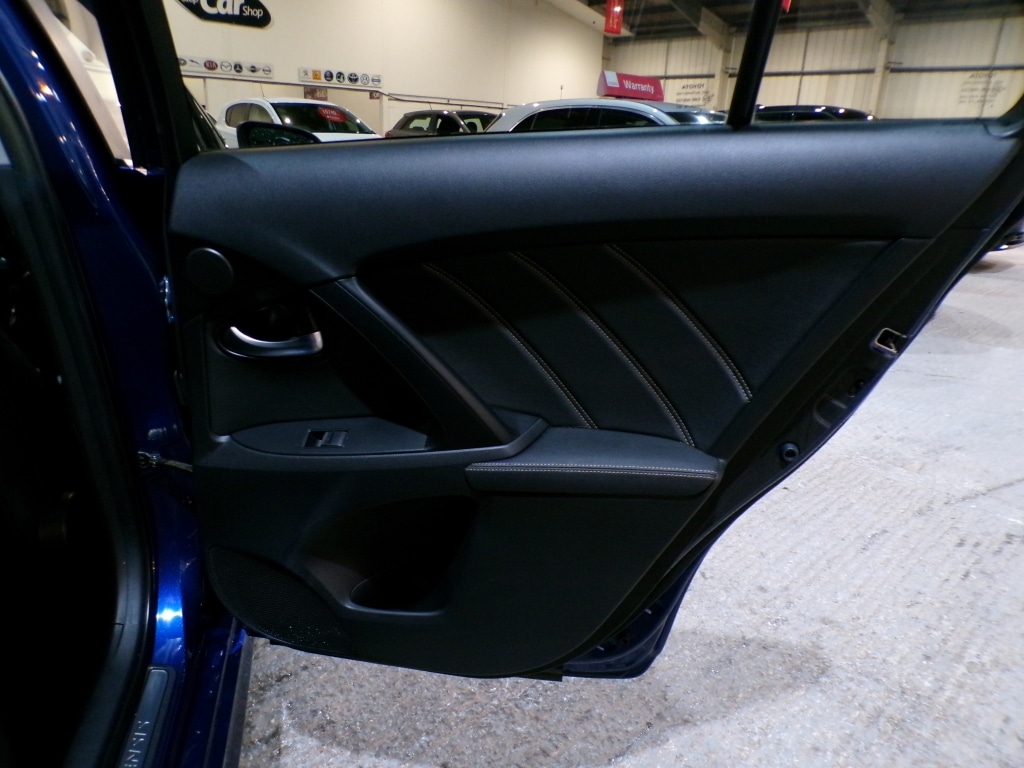 Used Toyota Avensis 2016 for sale - 76860212: Photo 31