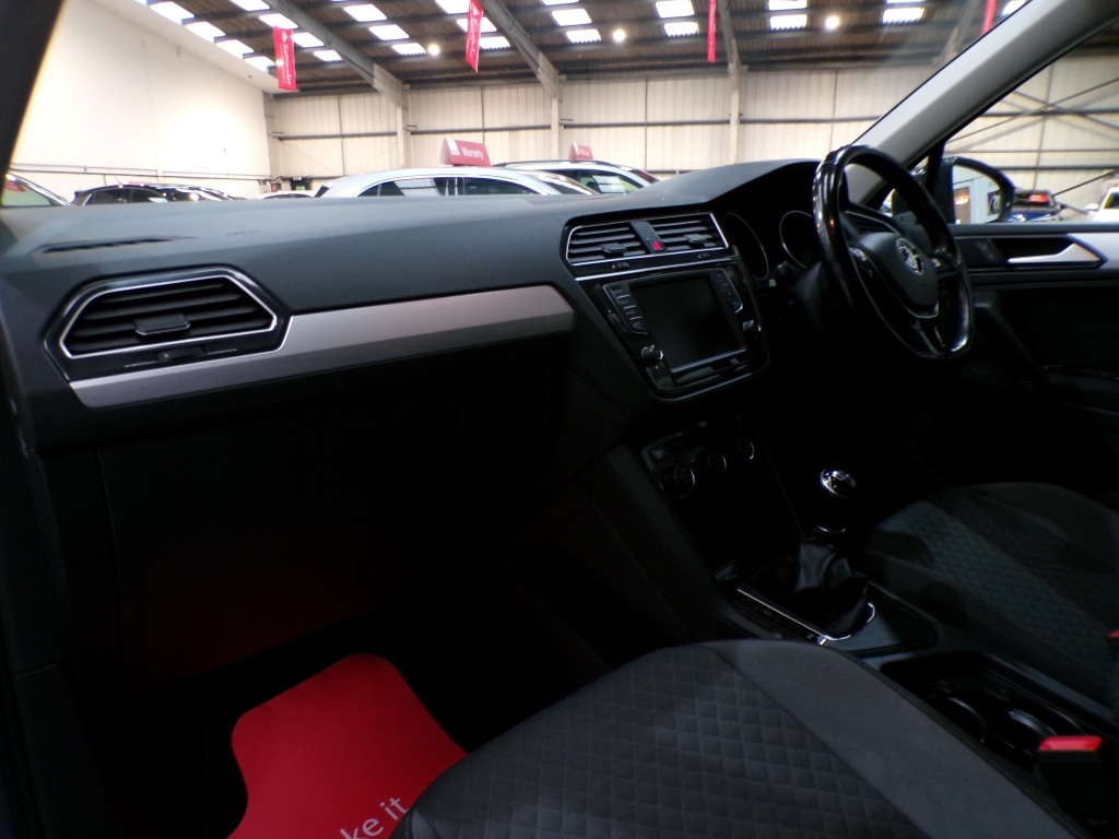 Used Volkswagen Tiguan 2017 for sale - 77012676: Photo 15