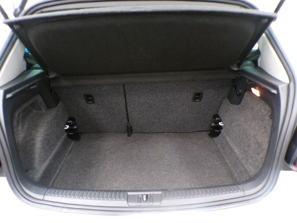 Used Volkswagen Polo 2010 for sale - 76787037: Photo 19