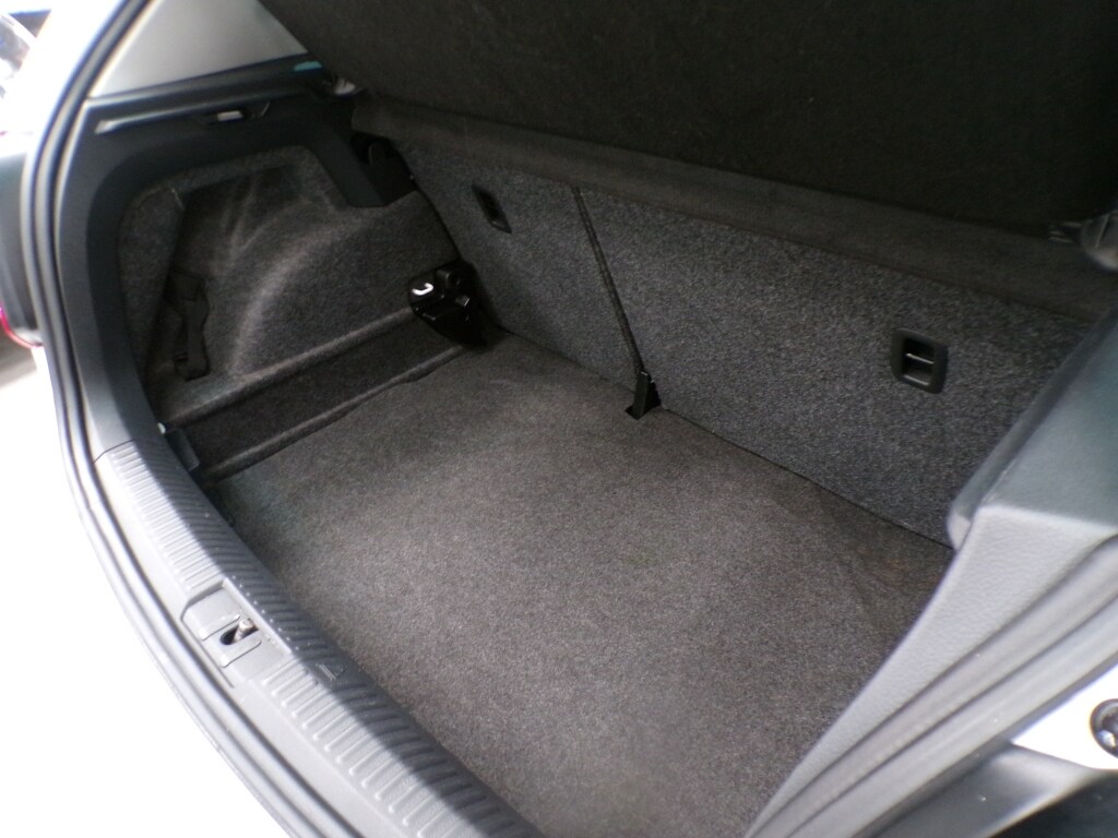 Used Volkswagen Polo 2010 for sale - 76787037: Photo 20