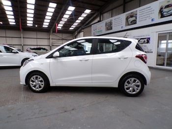 Used Hyundai i10 2017 for sale - 78857659: Photo