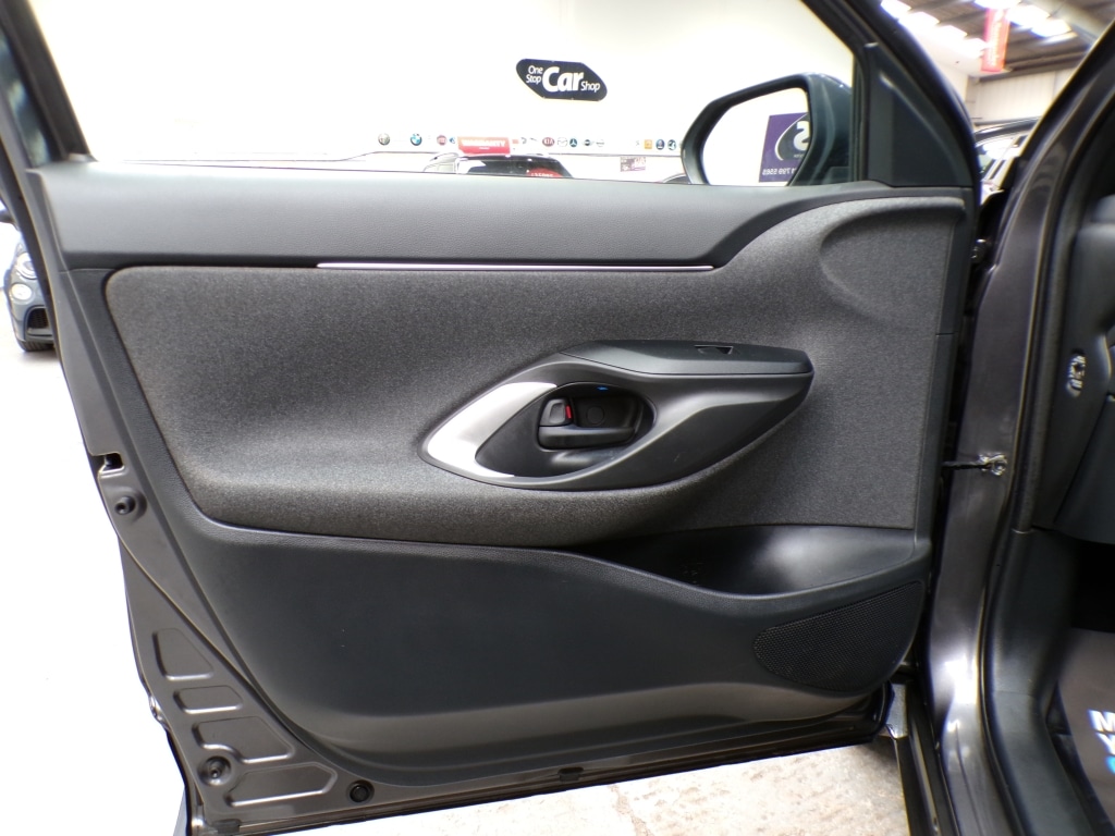 Used Toyota Yaris Cross 2022 for sale - 77933650: Photo 11