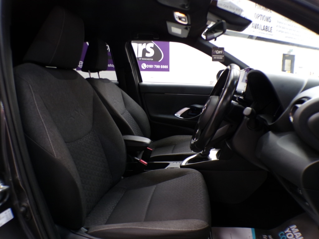 Used Toyota Yaris Cross 2022 for sale - 77933650: Photo 16