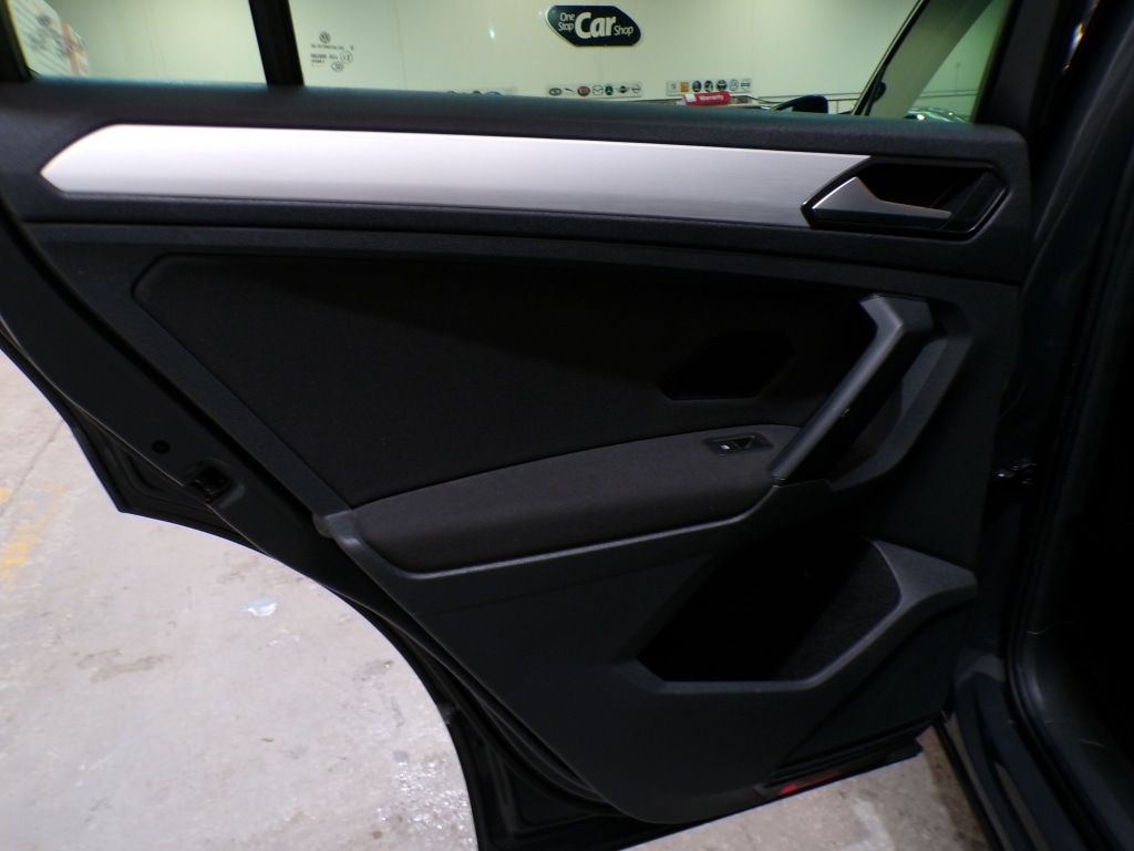 Used Volkswagen Tiguan 2017 for sale - 76911428: Photo 29