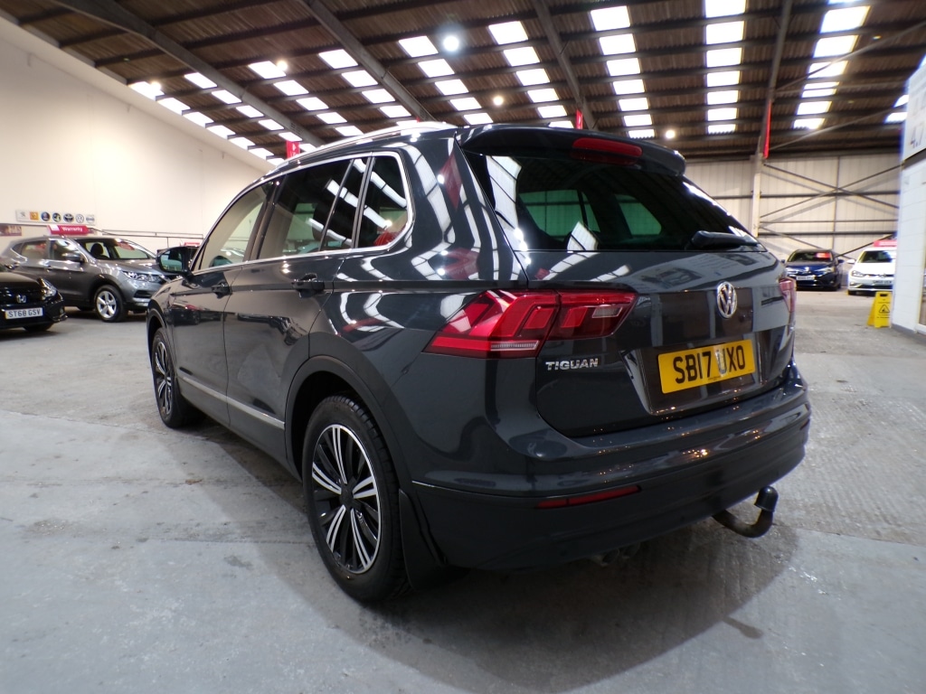 Used Volkswagen Tiguan 2017 for sale - 76911428: Photo 5