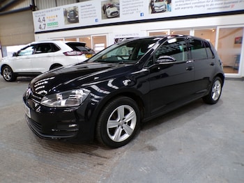 Used Volkswagen Golf 2016 for sale - 77201537: Photo