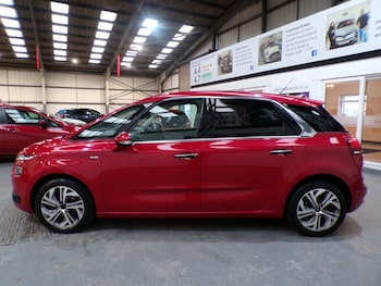 Used Citroen C4 Picasso 2013 for sale - 77070451: Photo