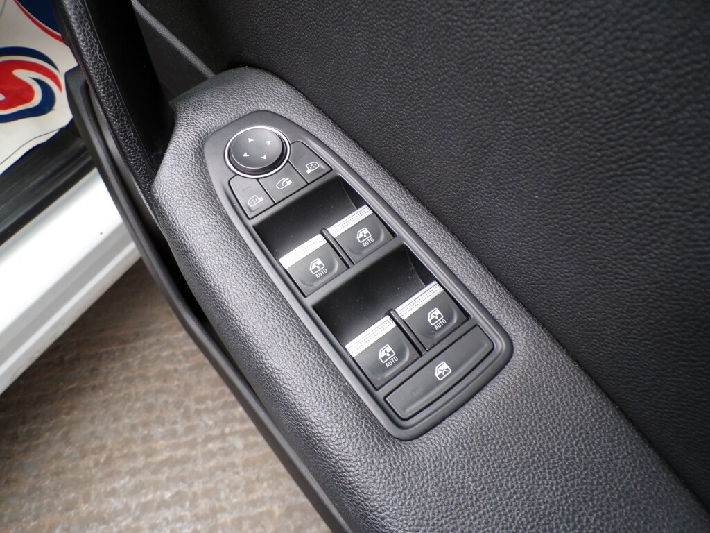 Used Renault Captur 2020 for sale - 78169317: Photo 17