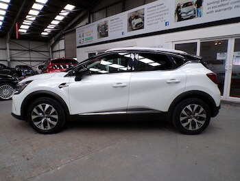 Used Renault Captur 2020 for sale - 78169317: Photo
