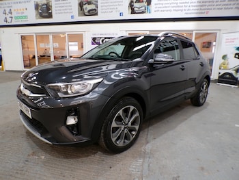 Used Kia Stonic 2018 for sale - 76941875: Photo