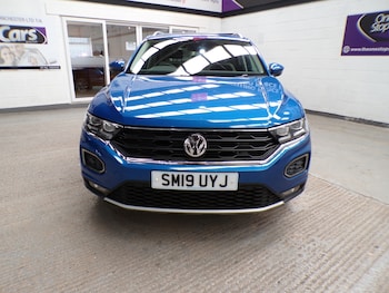 Used Volkswagen T-Roc 2019 for sale - 78323576: Photo