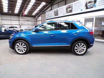 Used Volkswagen T-Roc 2019 for sale - 78323576: Photo