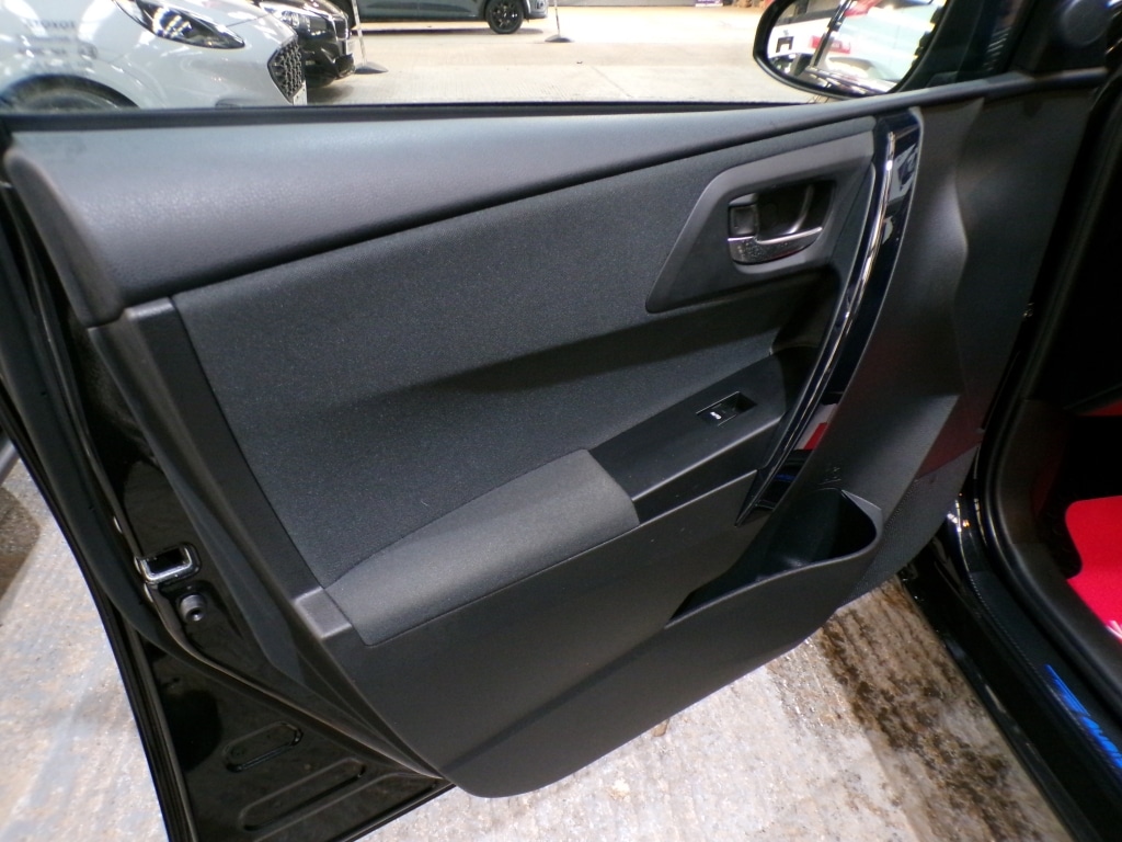 Used Toyota Auris 2016 for sale - 76786987: Photo 13