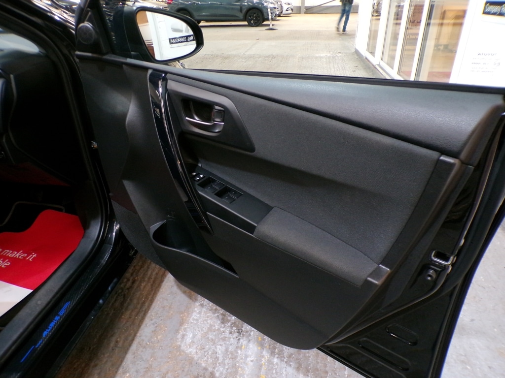 Used Toyota Auris 2016 for sale - 76786987: Photo 16