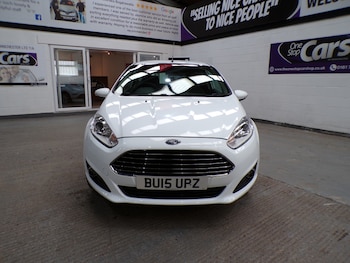 Used Ford Fiesta 2015 for sale - 79053470: Photo