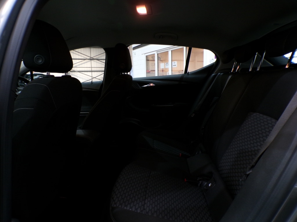 Used Vauxhall Astra 2017 for sale - 77423705: Photo 28