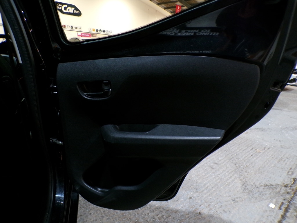 Used Toyota AYGO 2015 for sale - 77107857: Photo 27