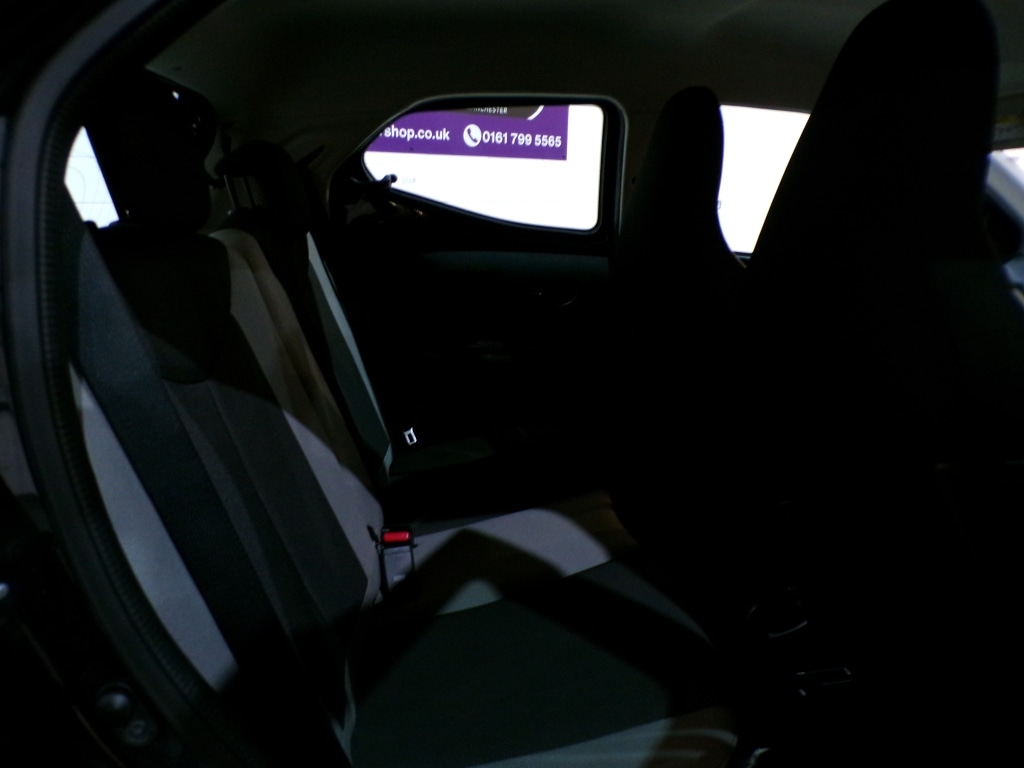 Used Toyota AYGO 2015 for sale - 77107857: Photo 28