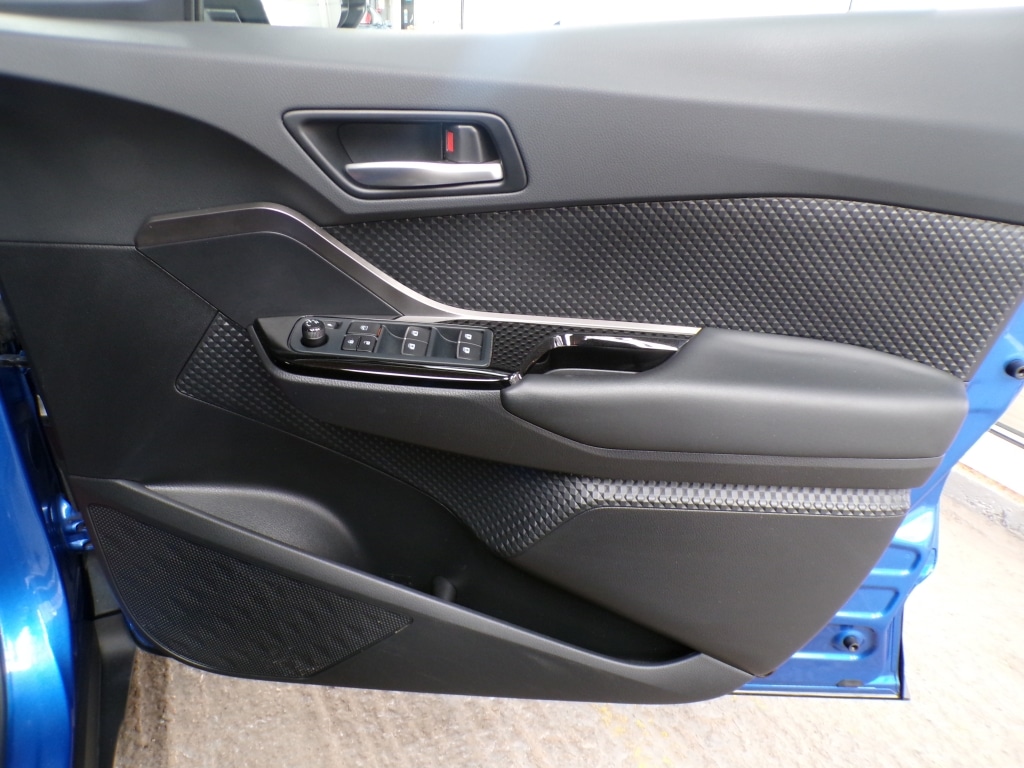 Used Toyota C-HR 2019 for sale - 76786979: Photo 15